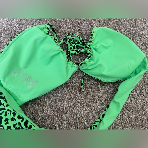 NWT GREEN LEOPARD SANTORINI BIKINI TOP SZ S - Picture 7 of 9